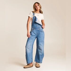 We The Free Denim Overalls Size M | Free People | Adjustable Straps Vintage Wash